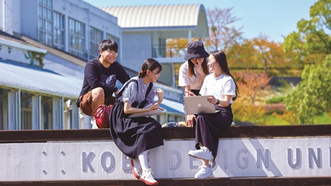 神戸芸術工科大学 大学公式SNSで、キャンパスの日常やイベント情報をチェック！