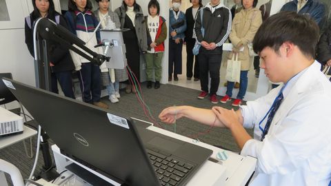 函館市医師会看護・リハビリテーション学院 最新のリハビリテーション機器を導入しています。