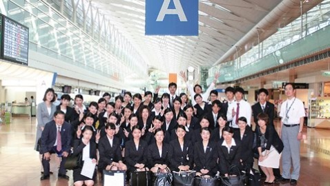 静岡インターナショナル・エア・リゾート専門学校 各コースの学びを深める「国内研修」を実施