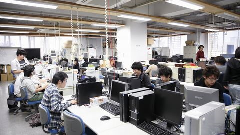 東京情報大学 総合情報学部の学びの特色「学生研究室」