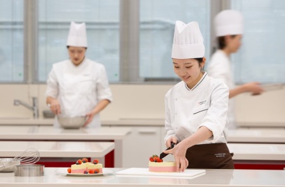 名古屋ユマニテク調理製菓専門学校 将来の夢につながるインターンシップ