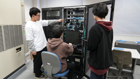 新潟職業能力開発短期大学校 【電子情報技術科】電子回路の設計からプログラム、ICT技術までを幅広く学べます！