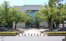 地域に根を張り、世界と交流する知の拠点（高崎経済大学）