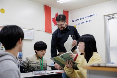 国際マルチビジネス専門学校 2026 年4 月、総合英語学科がリニューアル&韓国語留学コース新設!