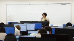 高い英語能力の育成（福山市立大学）