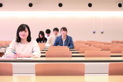 日本大学 商学部 一般選抜A個別方式で外部の英語資格・検定試験のスコア利用が可能!