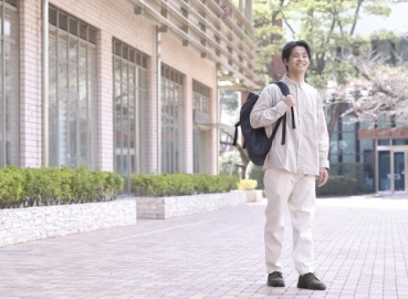 日本大学 商学部 <早期入学決定が可能>「学校推薦型選抜」や「総合型選抜」などの多様な入学者選抜!