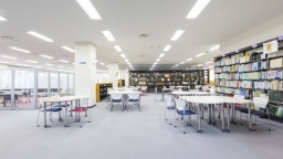 約46万冊の蔵書を管理する附属図書館（皇學館大学）