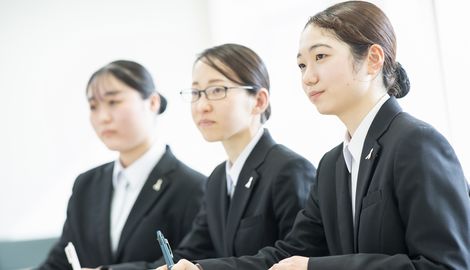 宮崎歯科技術専門学校 高等教育の修学支援制度の対象校です。