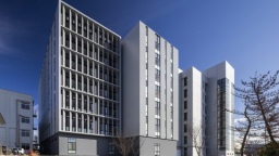 八草キャンパス「14号館」（愛知工業大学）
