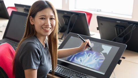 福岡デザイン&テクノロジー専門学校 「産業連携」で学ぶ4年制・3年制教育