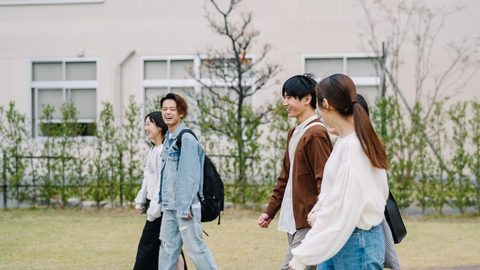 中村学園大学 福岡の中心「天神」から、最も近い大学。快適で充実した大学生活を送ろう!