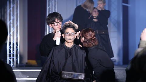 新潟理容美容専門学校 芸術祭ヘアメイクステージ