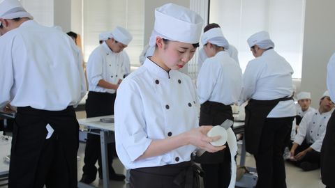 シェフパティシエ学院 6月 「時の記念日」技術競技大会
