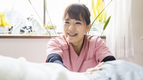 長生学園 あん摩マッサージ指圧師科 ★Pick Up!! ≪活躍する卒業生!≫地元の成田で開業する卒業生・勝田千尋さん