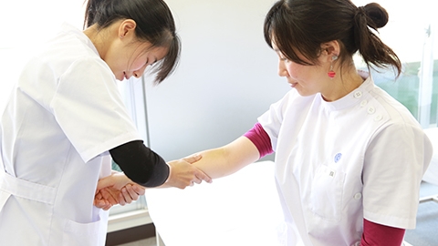 長生学園 あん摩マッサージ指圧師科 ミニ説明会を夜に開催中!個別見学も月~土に行っています!