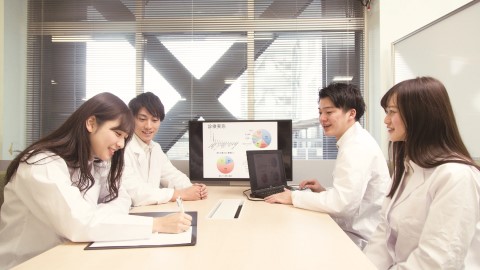 福岡歯科大学 教員インタビューをチェック!