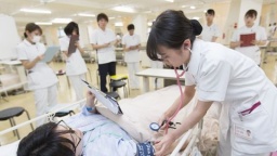 4年間で看護師と保健師、看護師と養護教諭一種免許状など2つの資格取得を目指せる！（札幌保健医療大学）
