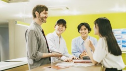「English Island」でネイティブの先生と楽しく英会話♪（大阪国際大学）