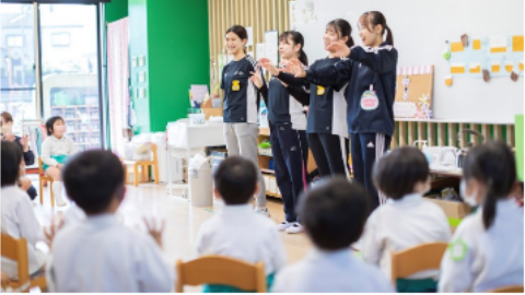 大阪国際大学短期大学部 「幼児保育学科」毎日子どもと触れ合える!