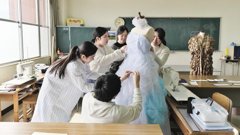 専門学校 山形V.カレッジ 山形V.カレッジは、専門学校や大学等への進学を支援する「高等教育修学支援制度」の認定校です。