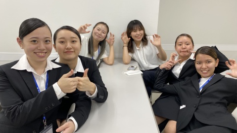 専門学校沖縄ビジネス外語学院 気になったら、まずは資料請求☆