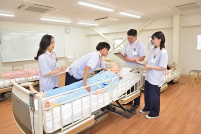 多摩リハビリテーション学院専門学校 リハビリ×介護福祉