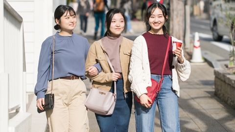神戸製菓専門学校 お菓子とパンの本場“神戸”は、街中がキャンパス!スイーツやパンを学ぶにはピッタリの環境。