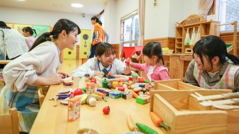 中部学院大学 未就学児とその保護者と日常的に関われる学内施設「ラ・ルーラ」