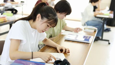 中部リハビリテーション専門学校 国家試験合格率は、毎年全国平均を上回っています!