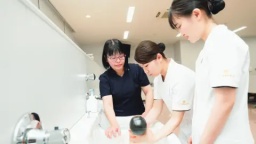 【看護学科】保健師、助産師の履修人数が多い！（四日市看護医療大学）