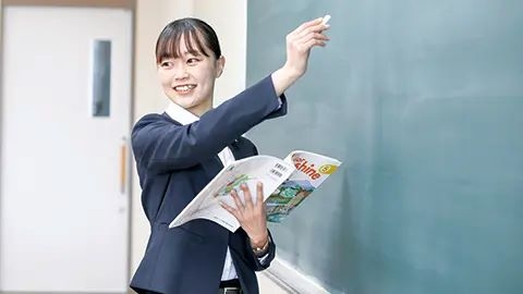 山口学芸大学 卒業生の8割以上が教育・保育の専門職に就職。全国トップクラスの就職実績!
