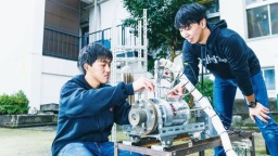宇宙が身近になると人々の生活やビジネスは大きく進化。その鍵をにぎるロケット【機械システム工学科】（東京都市大学(旧校名：武蔵工業大学)）