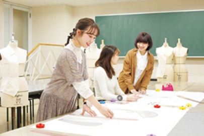 中部ファッション専門学校 パターンメーキング技術検定試験 1級合格者16年連続輩出