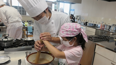 西九州大学佐賀調理製菓専門学校 子ども食育教室