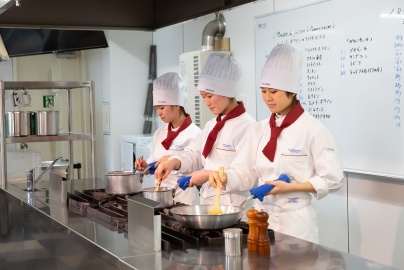 名古屋ユマニテク調理製菓専門学校 【調理師専科】西洋・日本・中国料理・製菓製パンを幅広く学び「なりたい」を見つけよう!