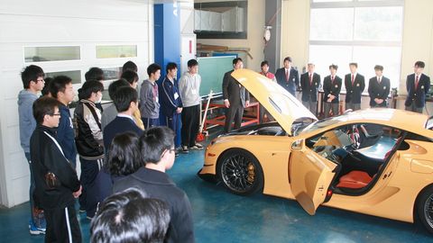 専門学校 北日本自動車大学校 学内講習会などで、資格取得を積極サポート!
