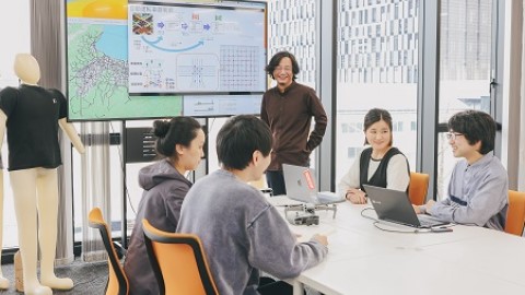 富山県立大学 【情報工学部】データサイエンスの専門教育、企業技術者との連携授業
