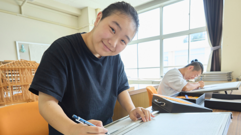 伝統文化と環境福祉の専門学校 【建築士技能士養成学科 3年制】 建築士と建築大工技能士のW取得で建築分野のエキスパートを目指せる!