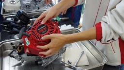 体験入学を開催（名鉄自動車専門学校）