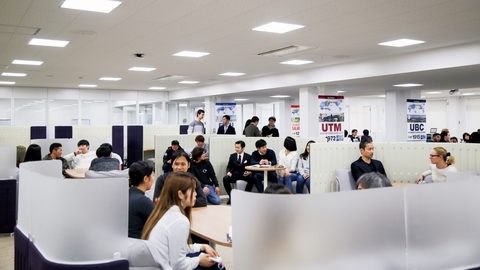 東海大学 人・言語・文化が出会うGlobal AGORA