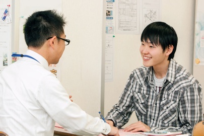 国際情報ビジネス専門学校 平日学校説明会 開催中!