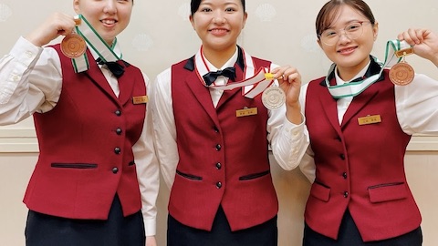 沖縄職業能力開発大学校 国際ホスピタリティ観光科『快挙!技能五輪全国大会 銀賞・銅賞メダル獲得』