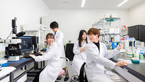 日本工業大学 化学＋科学全般の知識をベースにスマートなものづくりを学ぶ