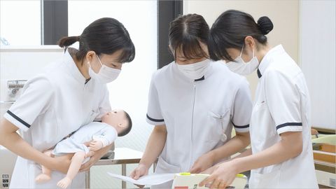 （専）京都中央看護保健大学校 4年のカリキュラムを学習する専門学校