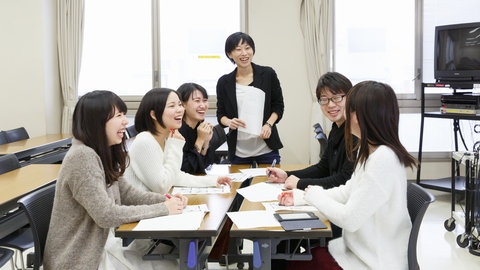 京都文教大学 多角的な視点で社会を見つめ、人と地域に貢献する力を育む